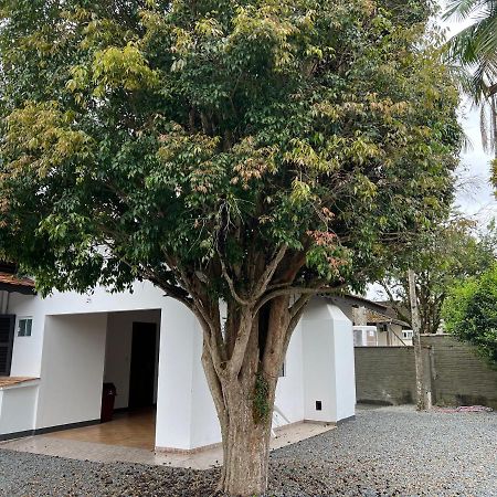 Casa Melhor Localizada Em Pomerode Exteriör bild