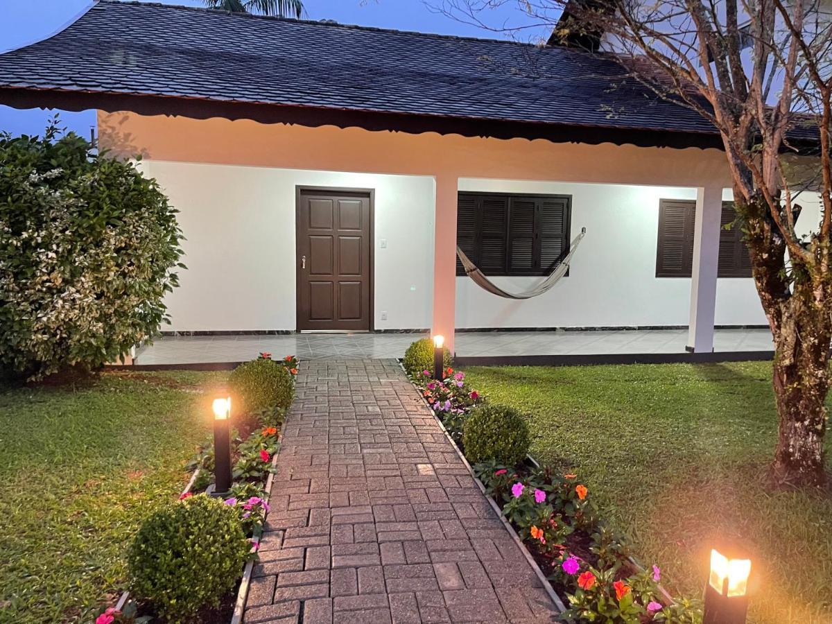 Casa Melhor Localizada Em Pomerode Exteriör bild